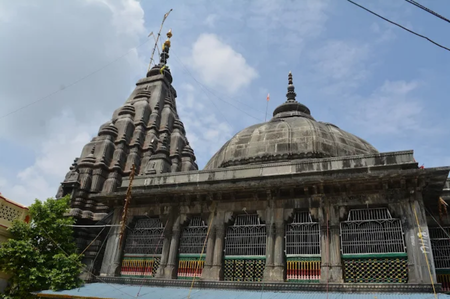 Vishnupad Temple
