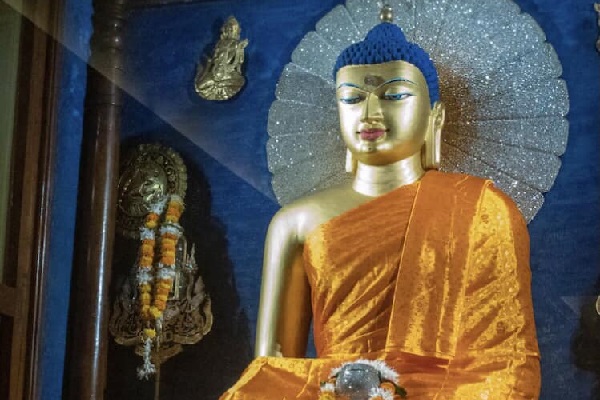 Mahabodhi Temple  - Gaya Tour Package From Varanasi