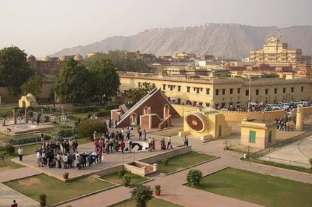 Jantar Mantar -  Jaipur Tour Package
