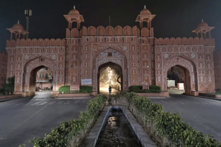 Ajmeri Gate -  Jaipur Tour Package