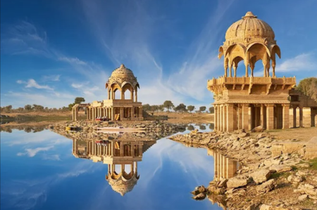 Gadisar Lake